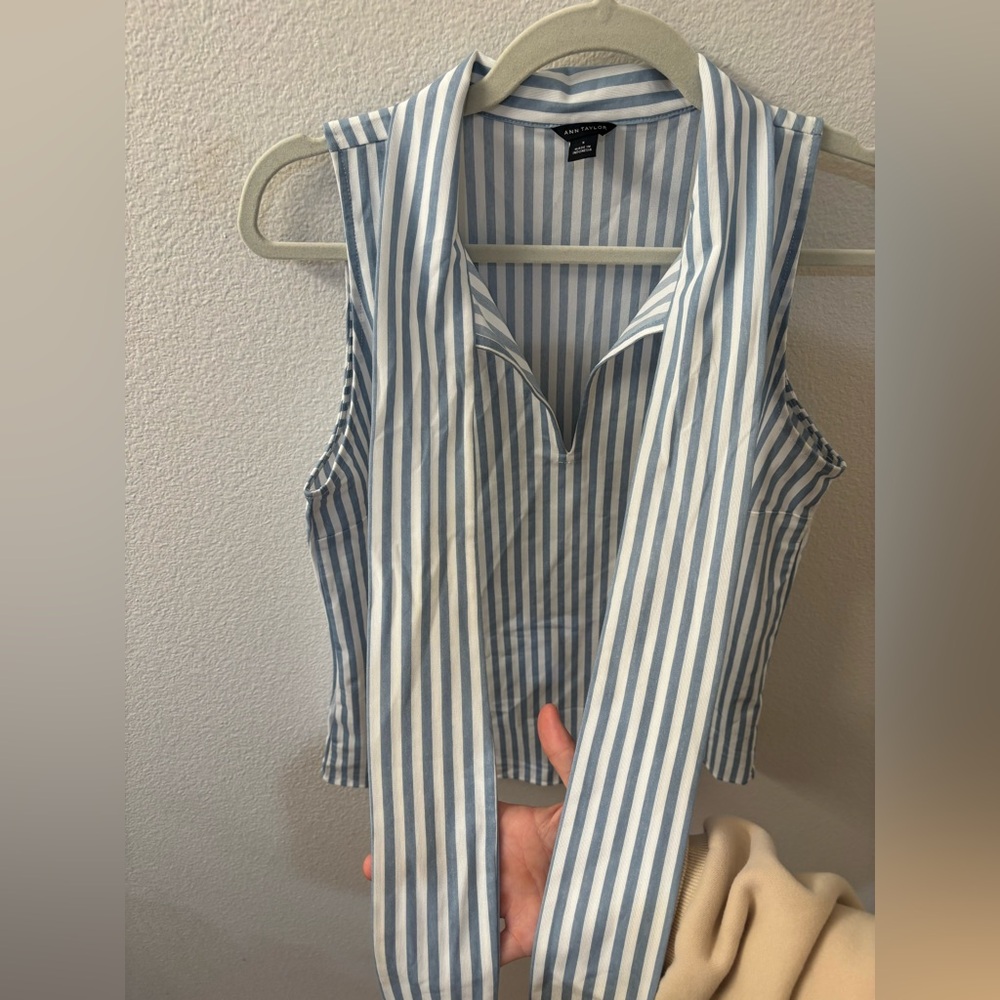 Ann Taylor Blue White Striped Tie Neck Sleeveless Blouse Work Top S - Picture 3 of 5